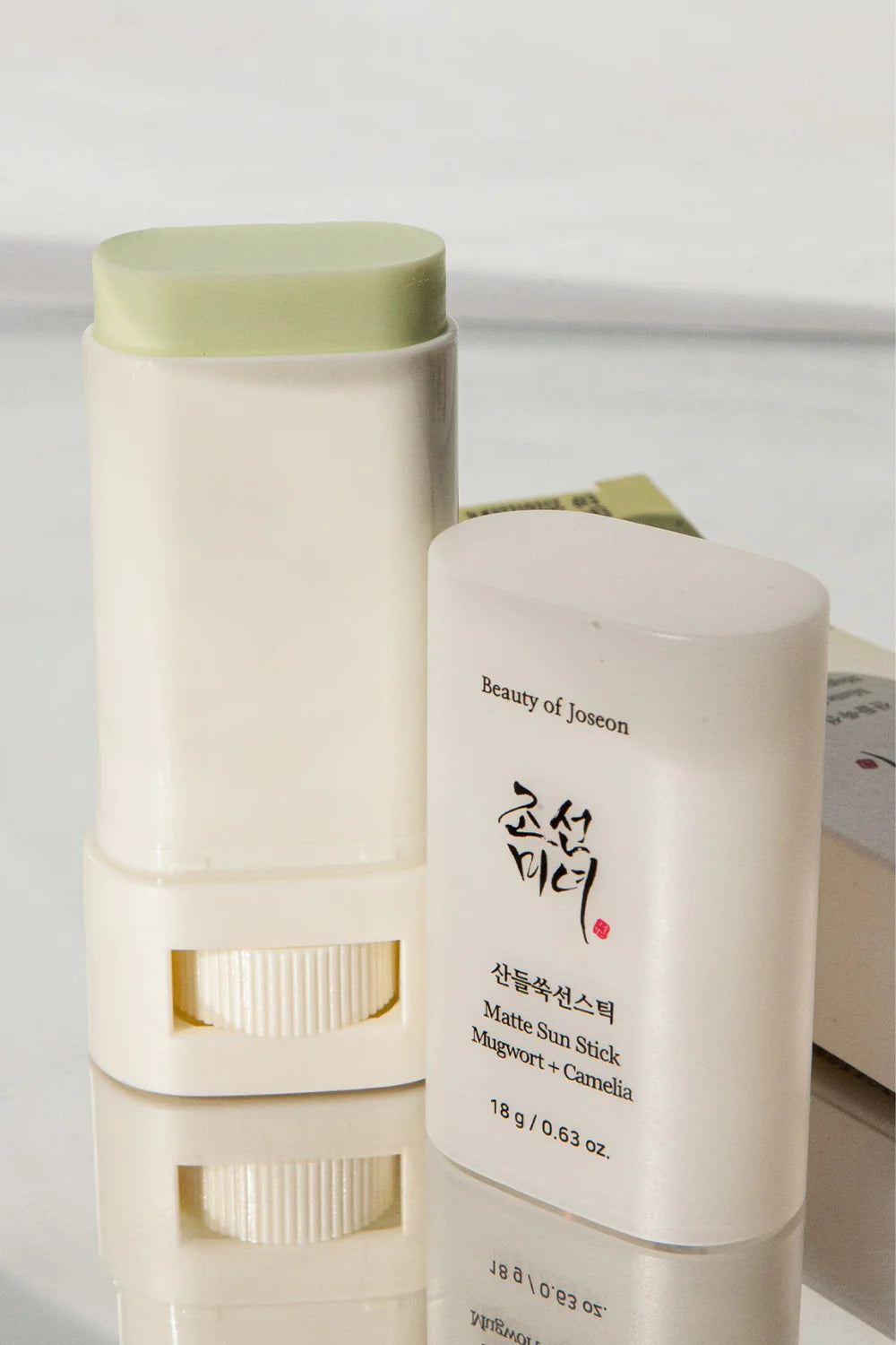 BEAUTY OF JOSEON - MATTE SUN STICK MUGWORT + CAMELIA SPF 50 PA++++ 18g